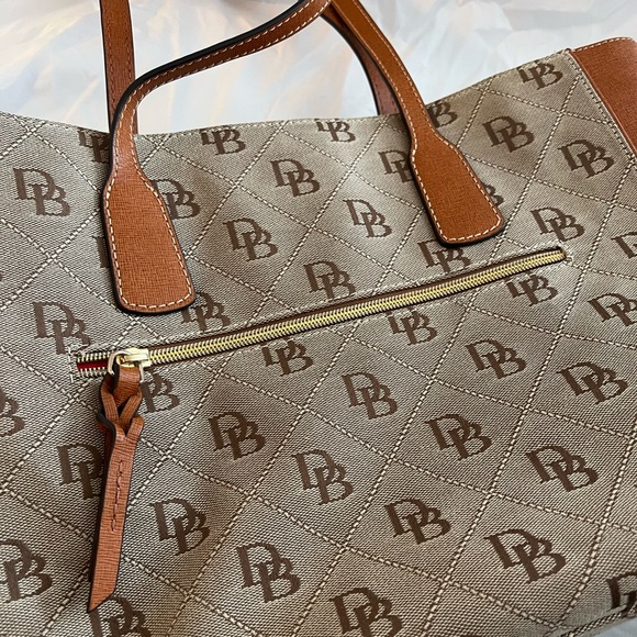 Dooney & Bourke Signature Ashton Tote - Picture 9 of 16